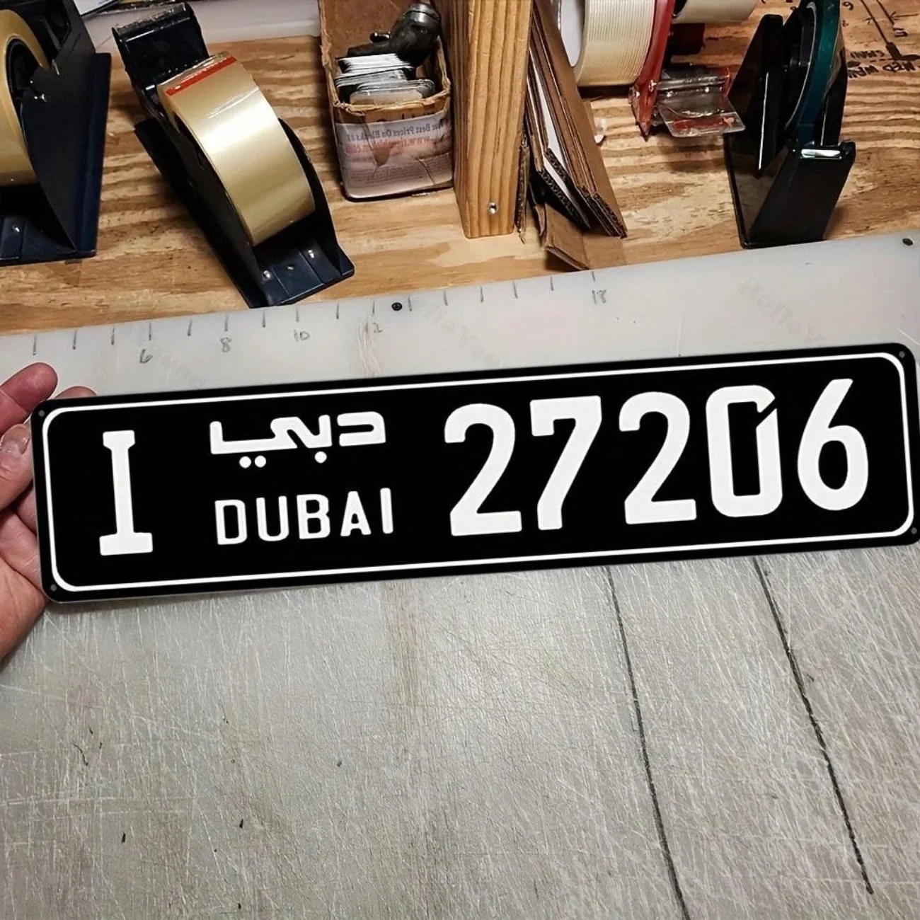 Car Accessories In Dubai - 彫刻入りアルミニウム製ドバイをテーマにしたストリートサイン、防錆性のある屋外装飾、高級車アクセサリー＆ホリデーホームギフトセット
